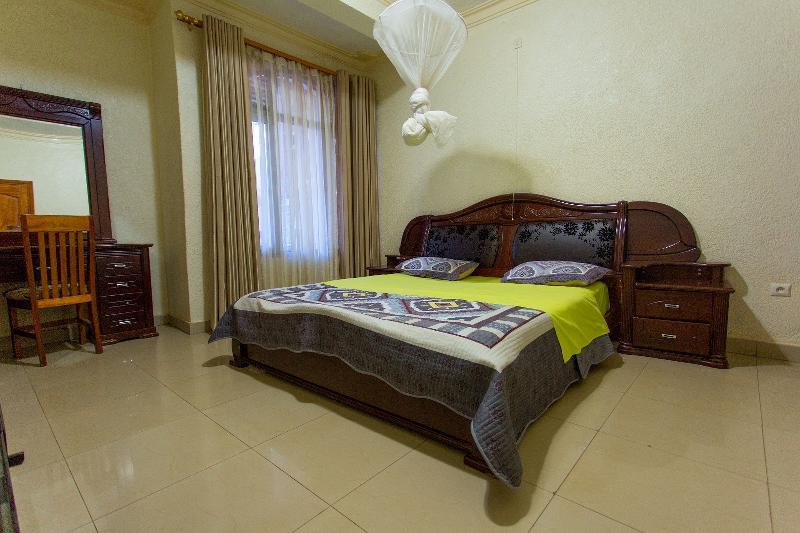 Corina K Guest House Кигали Экстерьер фото